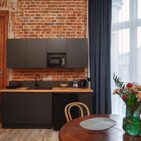 Апартаменты Apartament Pop-Art Лодзь Экстерьер фото